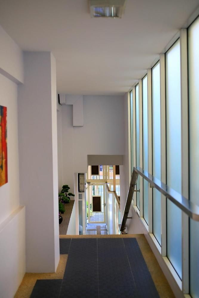 Pratumnak Hill Penthouse 2br Sea View Apartment *