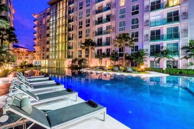 At Center Apartment Pattaya