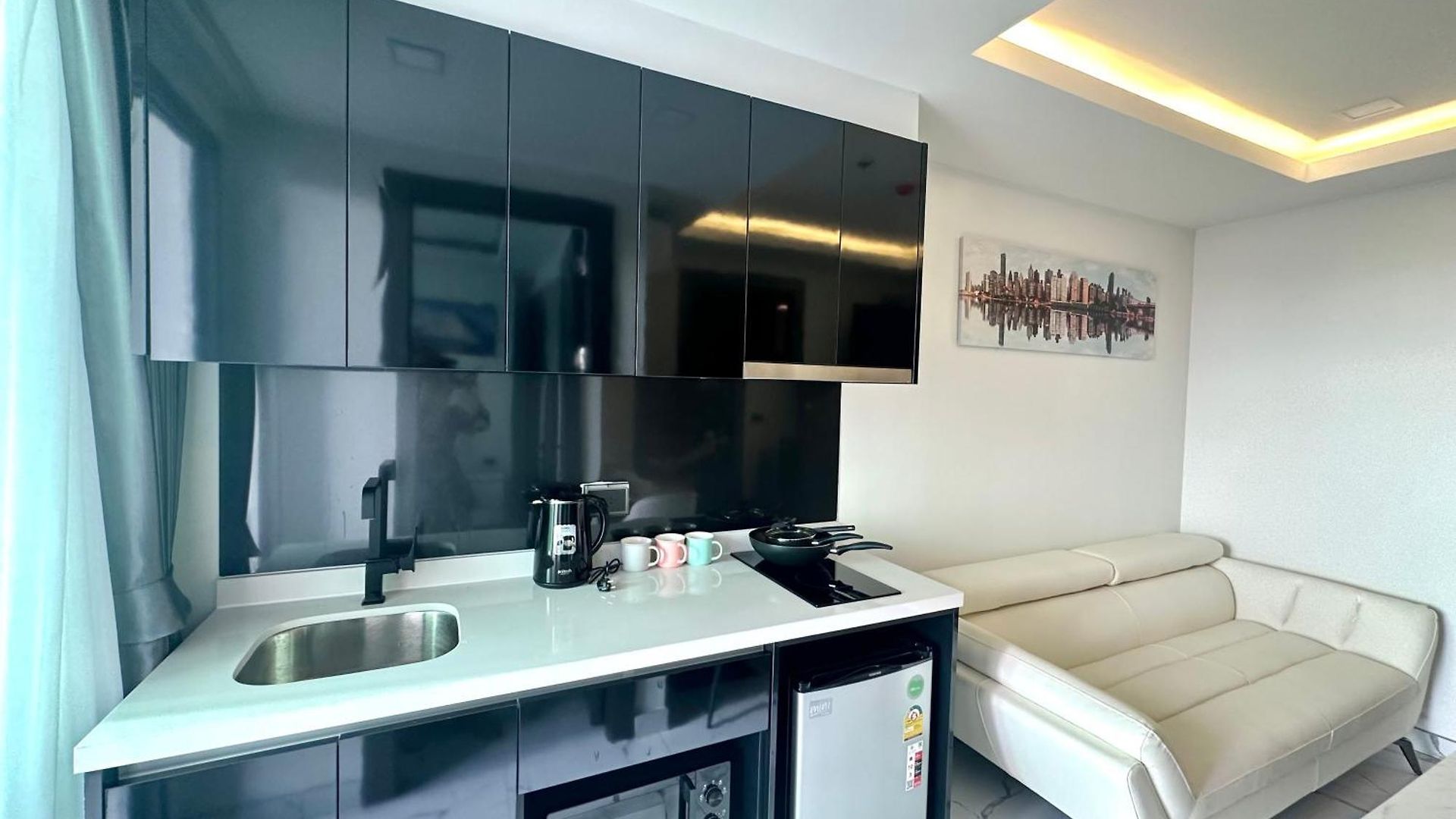 市中心高端公寓arcadia Millennium Tower Apartment Pattaya