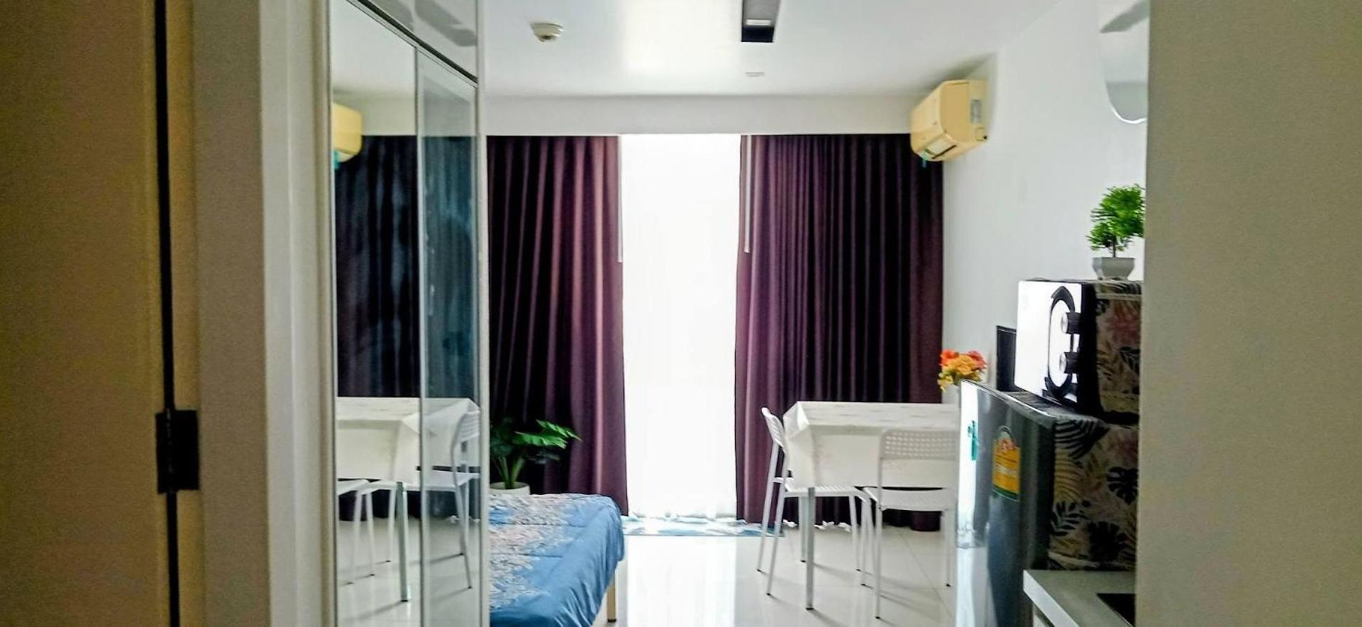 Apartment At Center