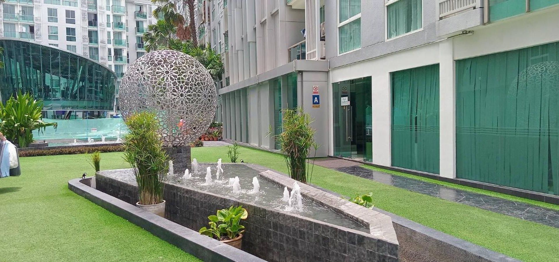 Apartment At Center Pattaya