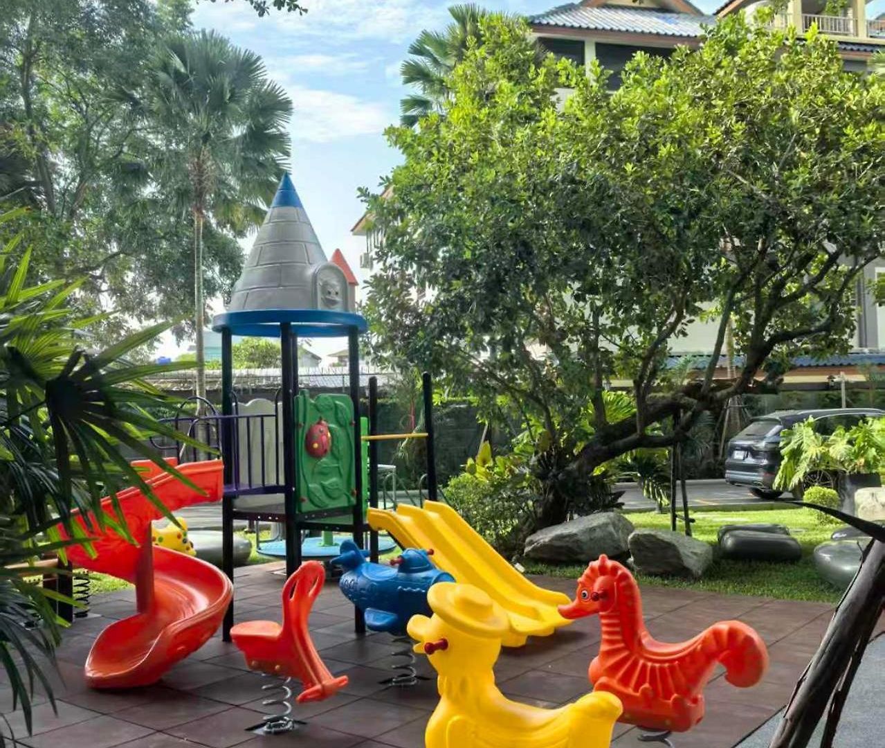 市中心高端公寓arcadia Millennium Tower Apartment Pattaya