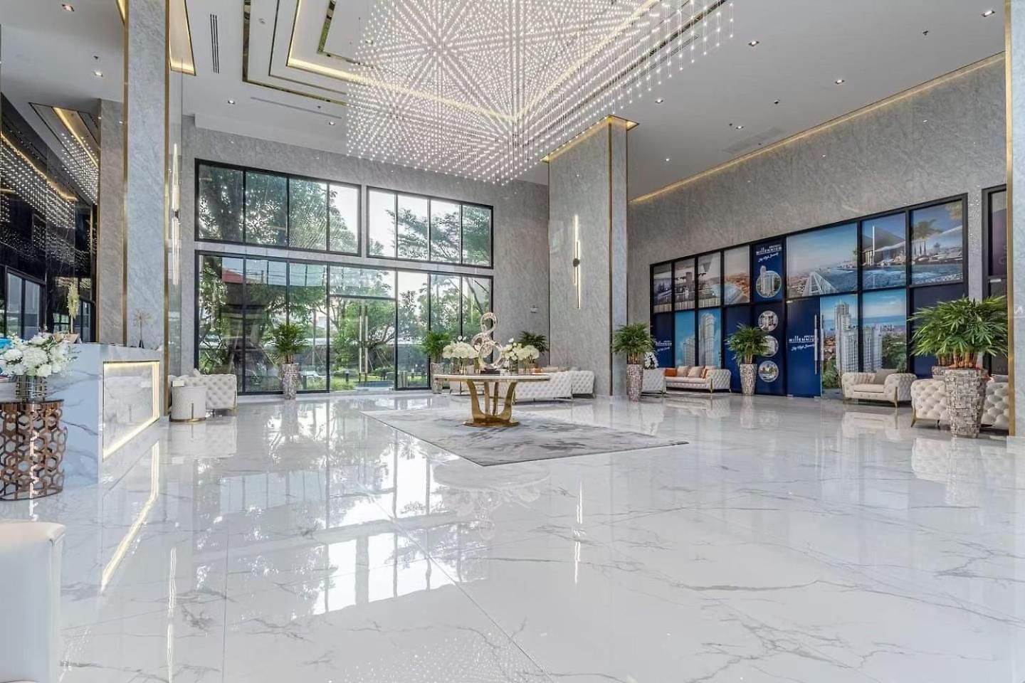 市中心高端公寓arcadia Millennium Tower Apartment Pattaya