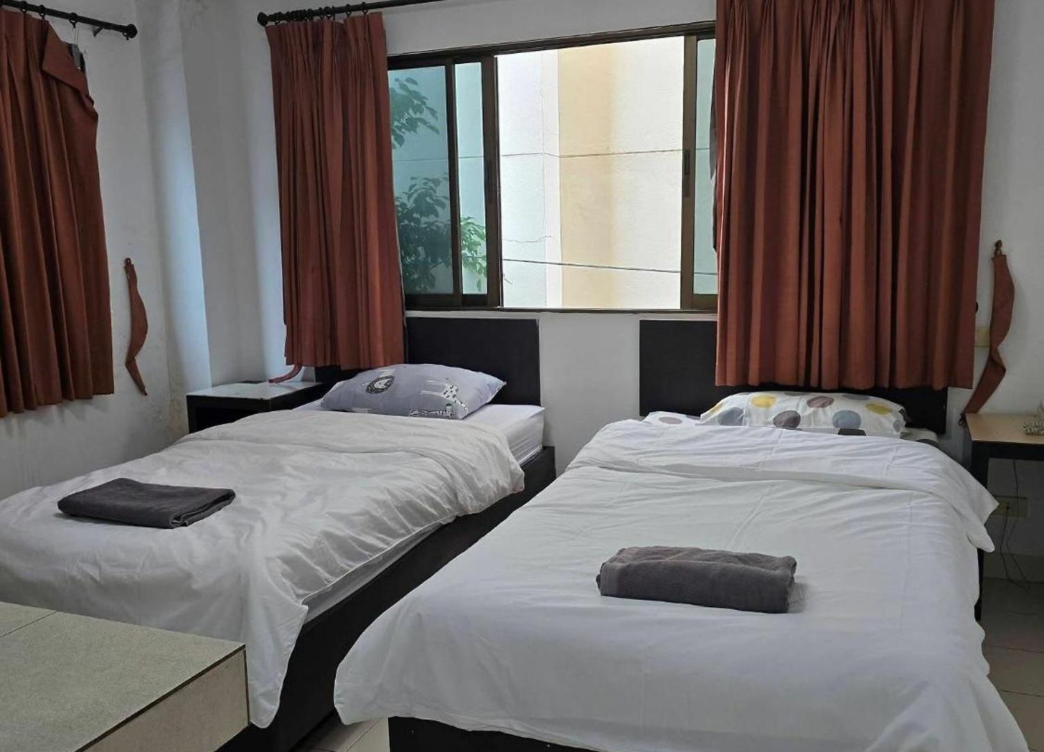Hostel The Royal Cantina Near Walking Steer Pattaya