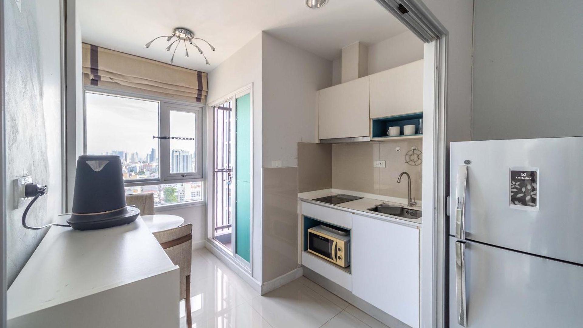 Apartment Muxa 市中心海景公寓 无边泳池近海滩 Pattaya