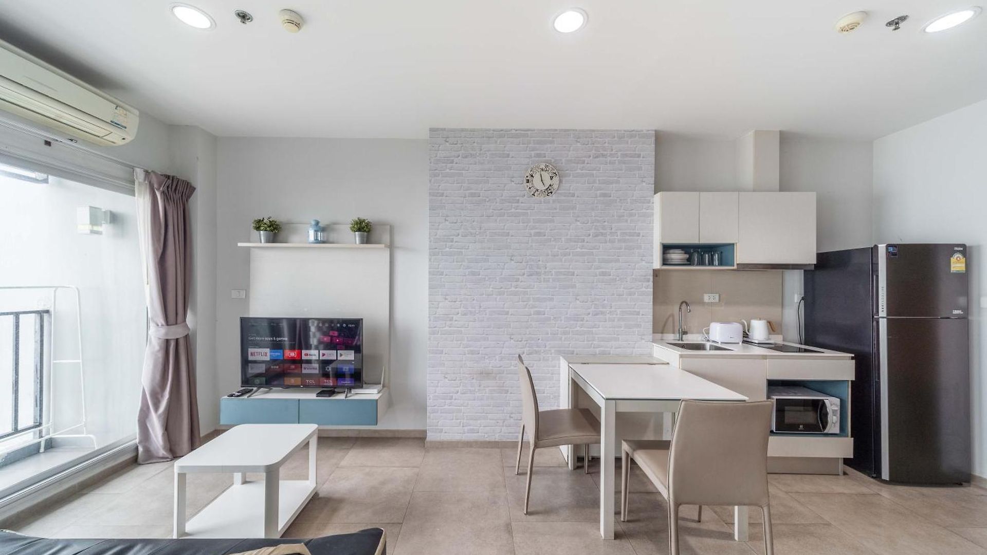 Apartment Muxa 市中心海景公寓 无边泳池近海滩