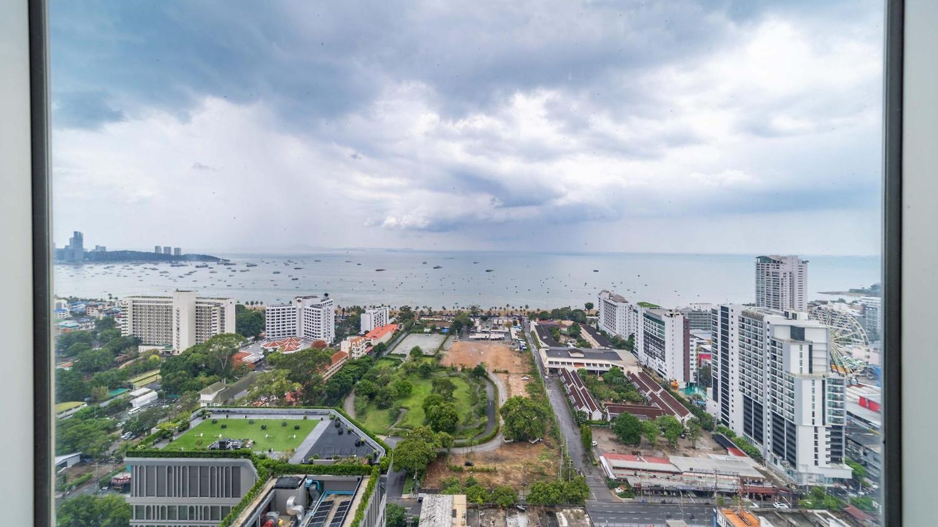 Muxa 市中心海景公寓 无边泳池近海滩 * Pattaya