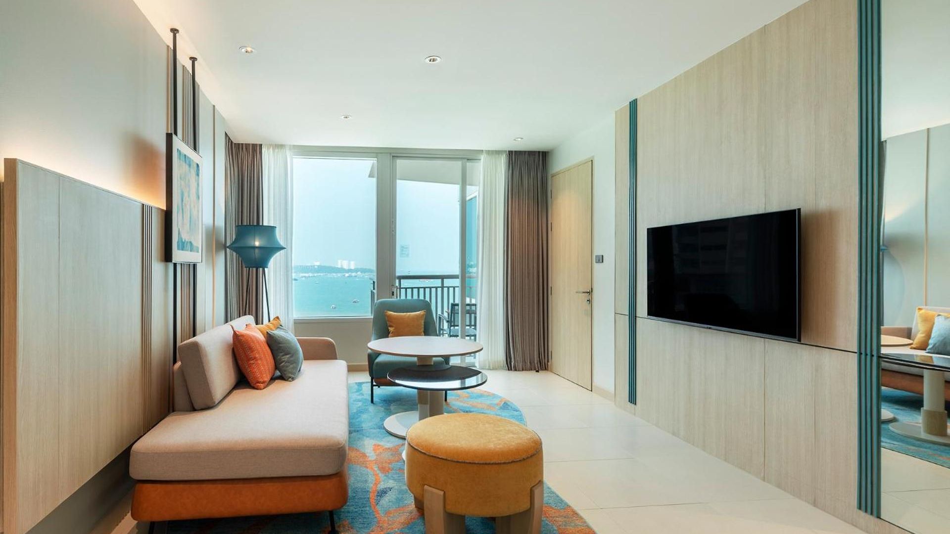 By Ihg Hotel