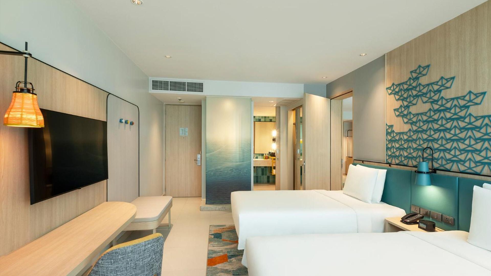 Hotel By Ihg