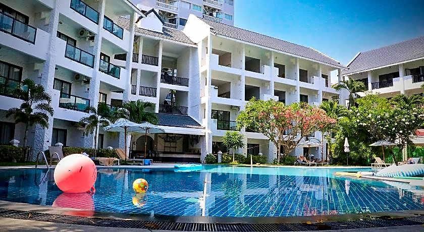 Hotel Pooh & 5*