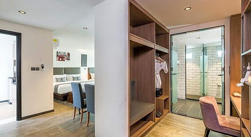 Surestay By Western T Hotel