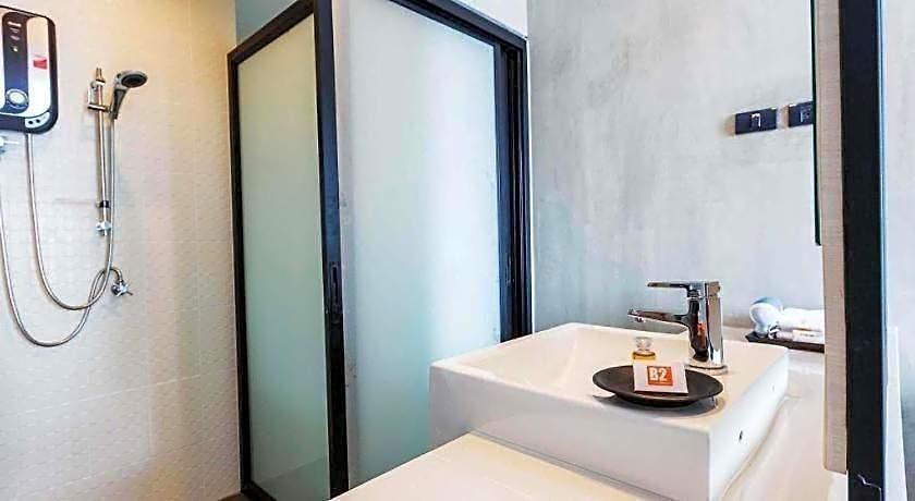 Hotel B2 South 3*