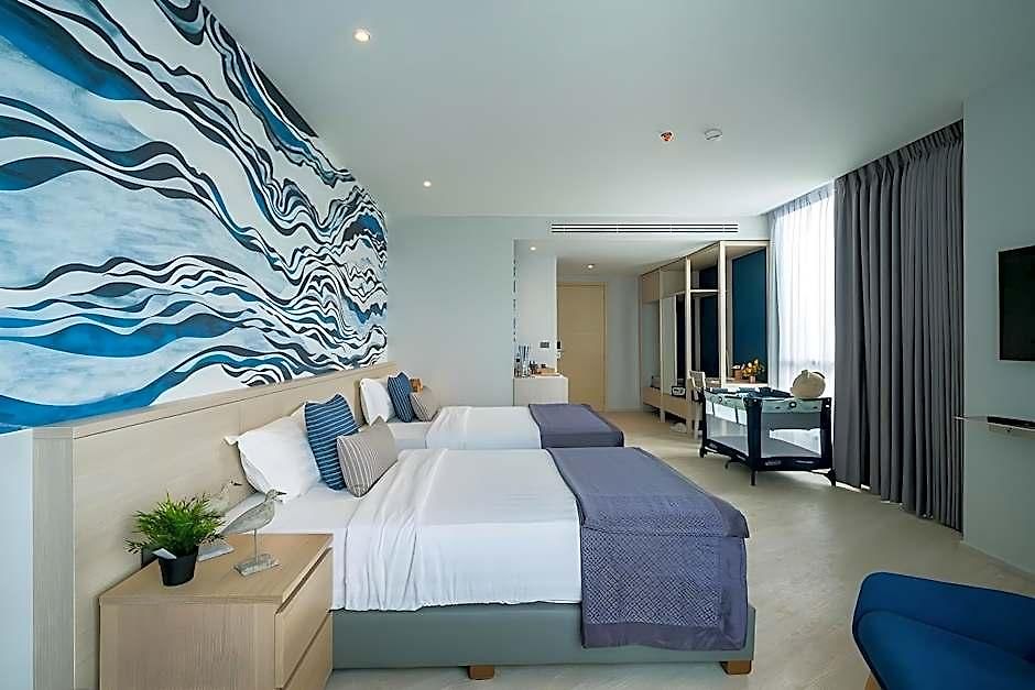 Brighton Grand & Convention Hotel