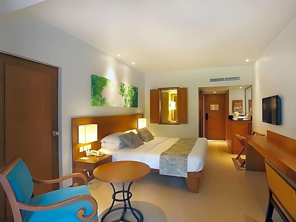 Resort Woodlands And 4*
