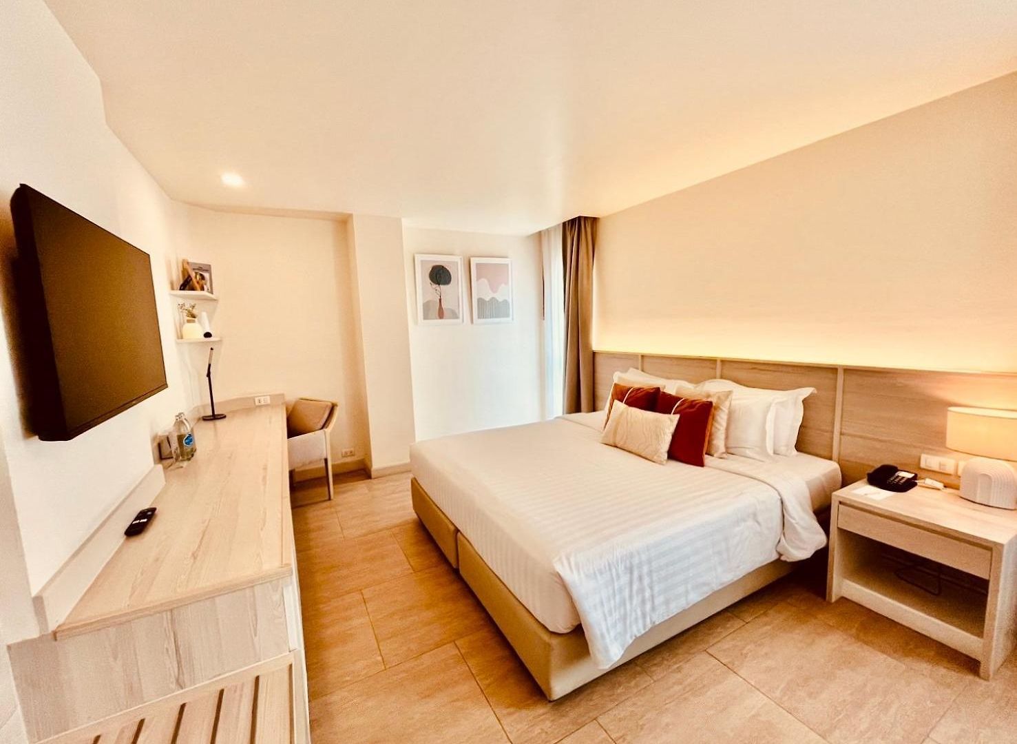 พัทยาซีวิว - Sha Extra โรงแรม 4*