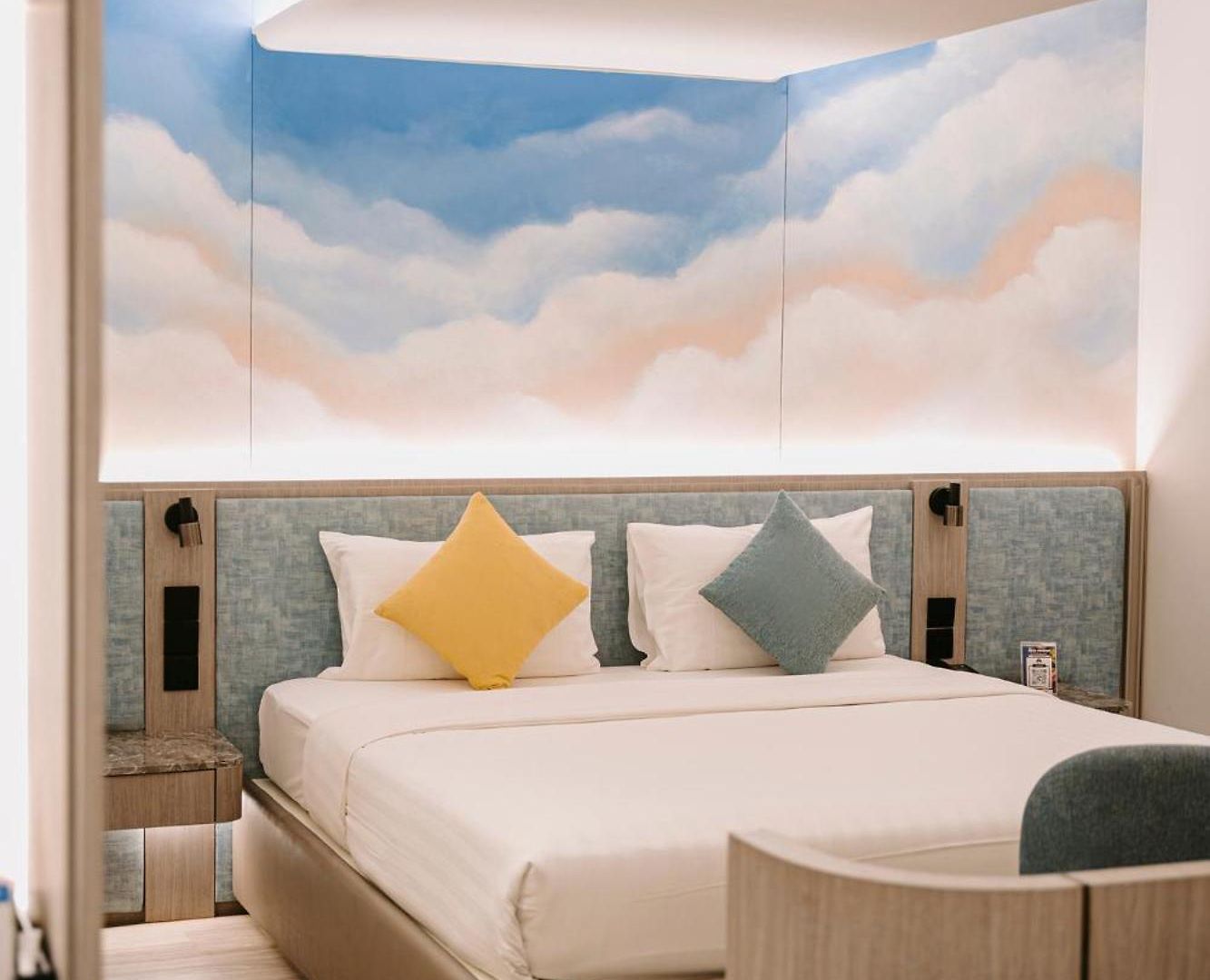 Cloudotel Walking Street Hotel 4*