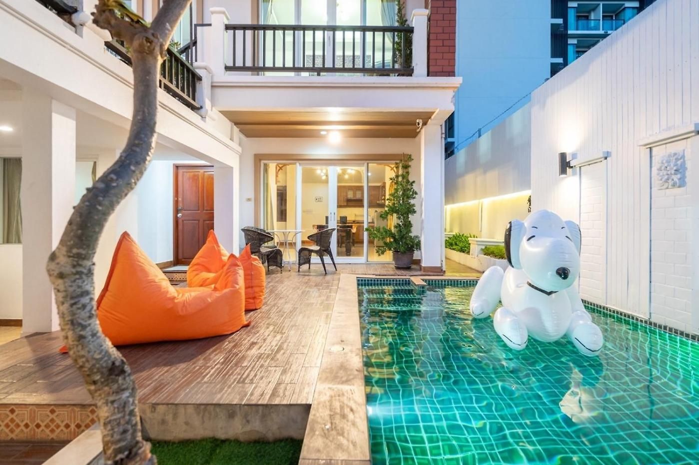 3 Bedroom Town With Private Pool Holiday home