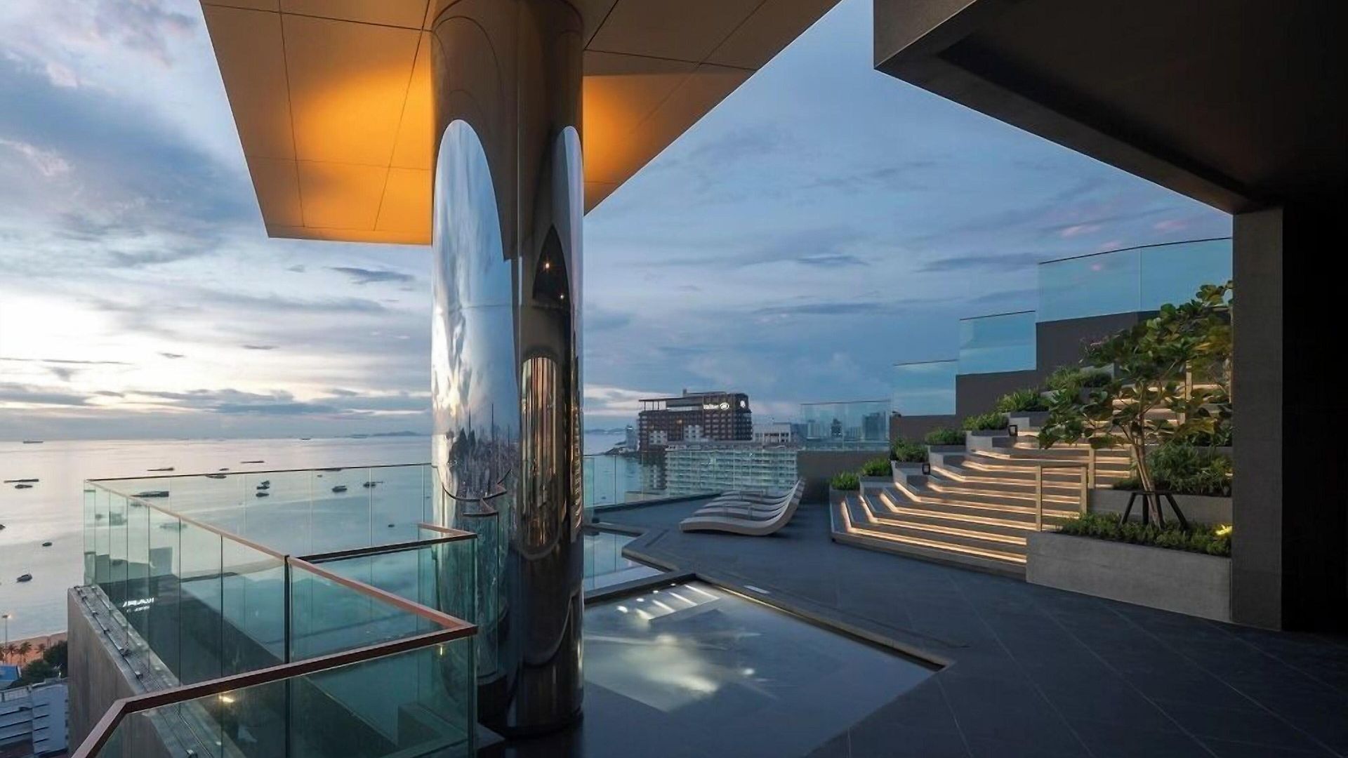 Edge * Pattaya