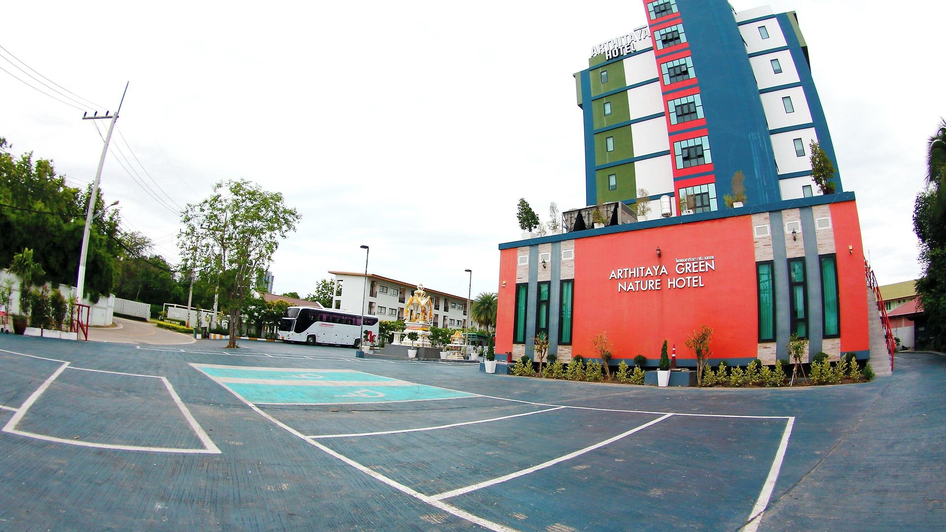Arthitaya Nature & Lakkhana Poolside 5*