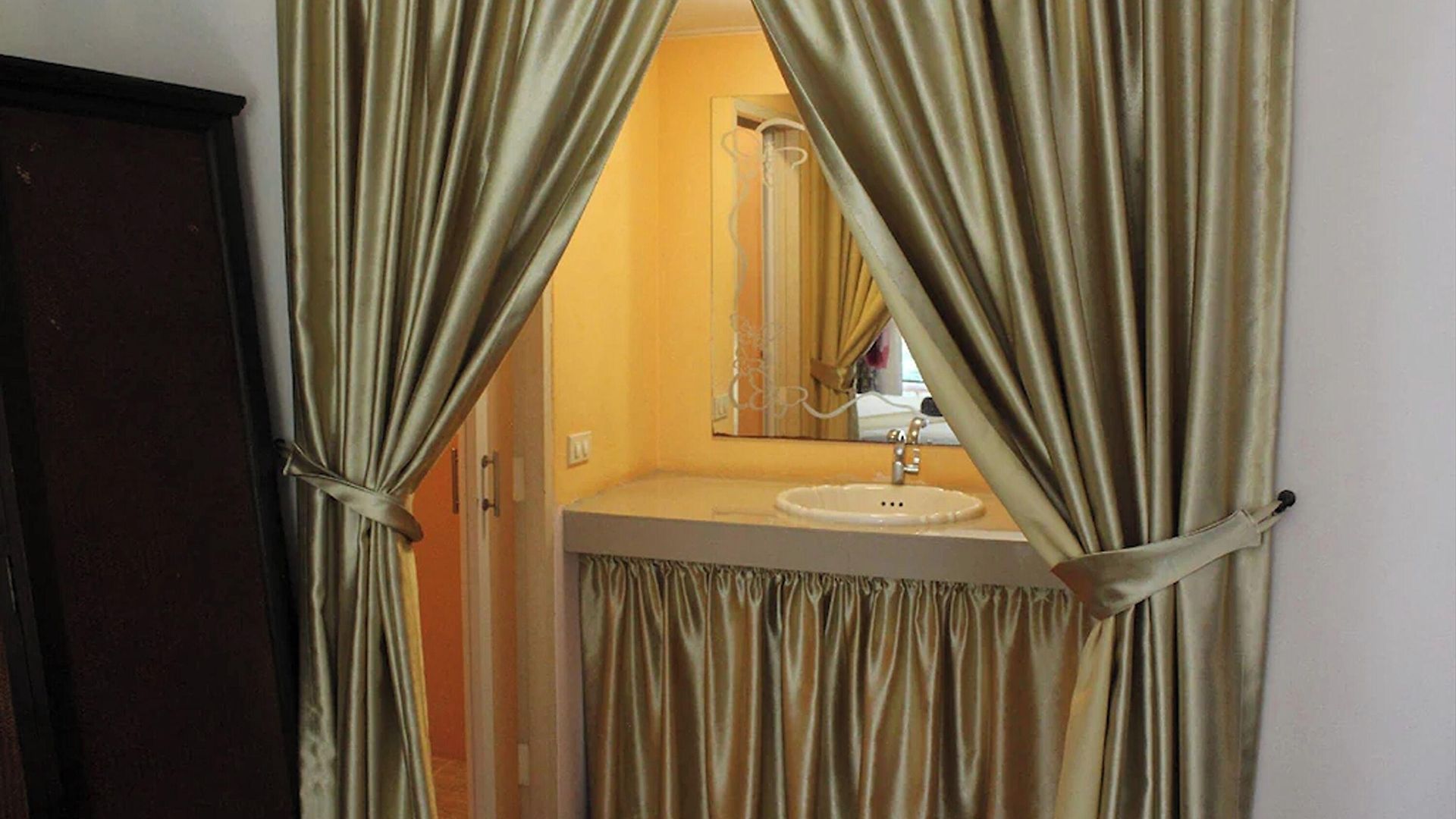 โรงแรม Safari Riviera