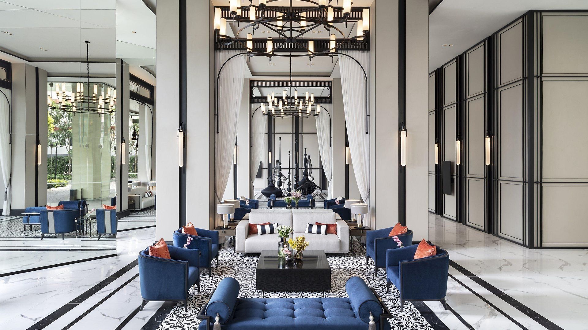 โรงแรม Somerset 5*