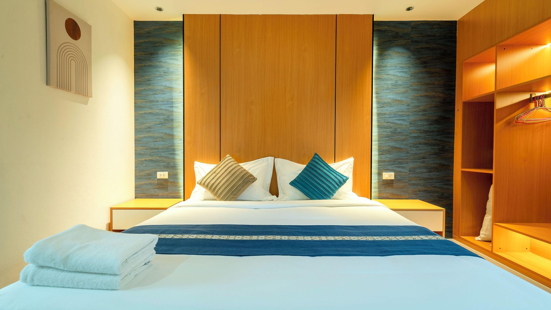 Hotel Selina Place 3*