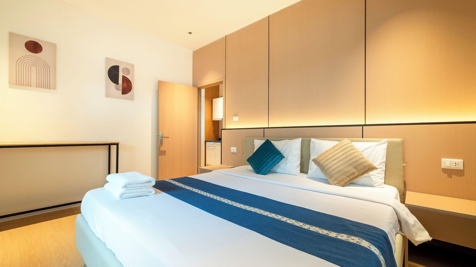 Selina Place Hotel