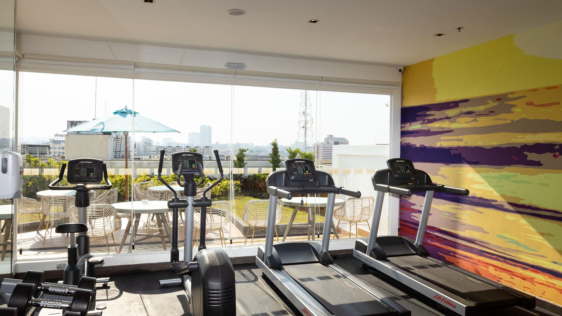 โรงแรม Express By Ihg 4*