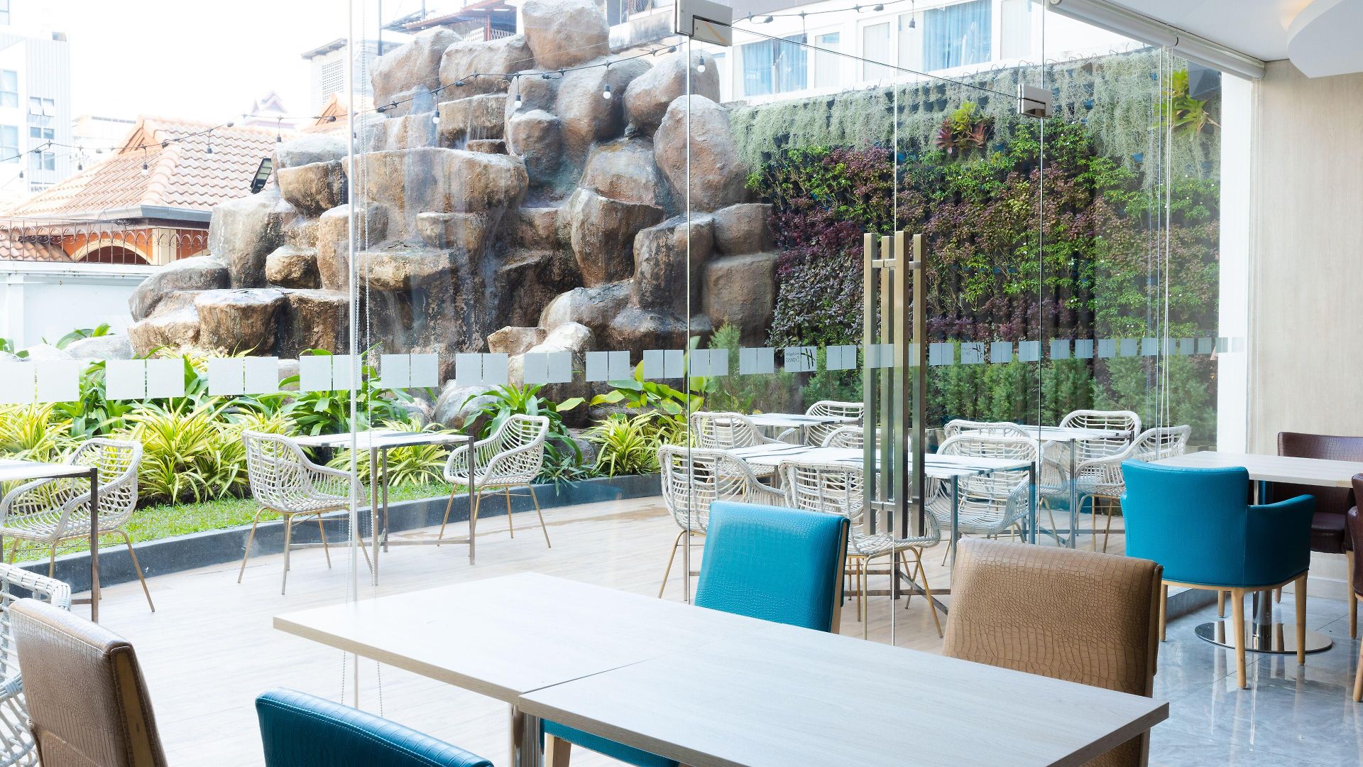 Express By Ihg โรงแรม 4*
