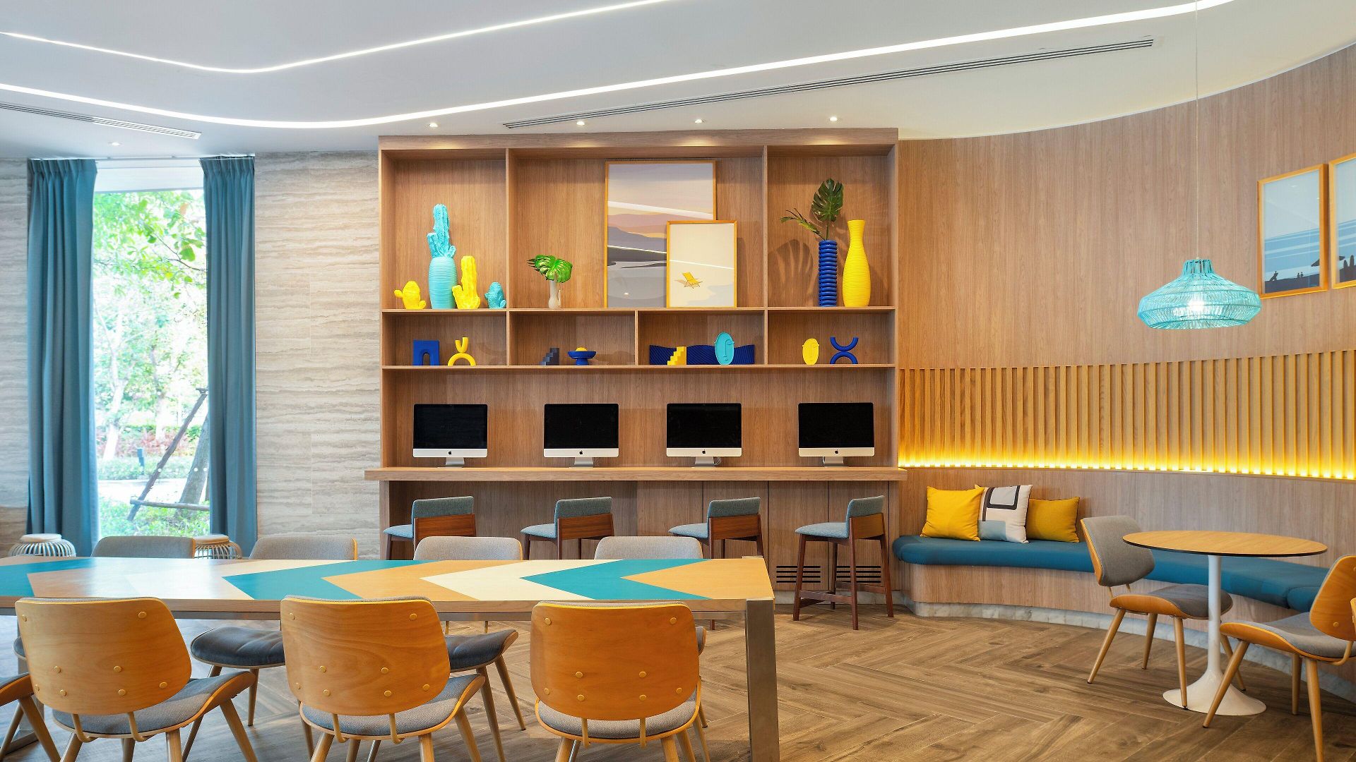โรงแรม Ozo North 4*