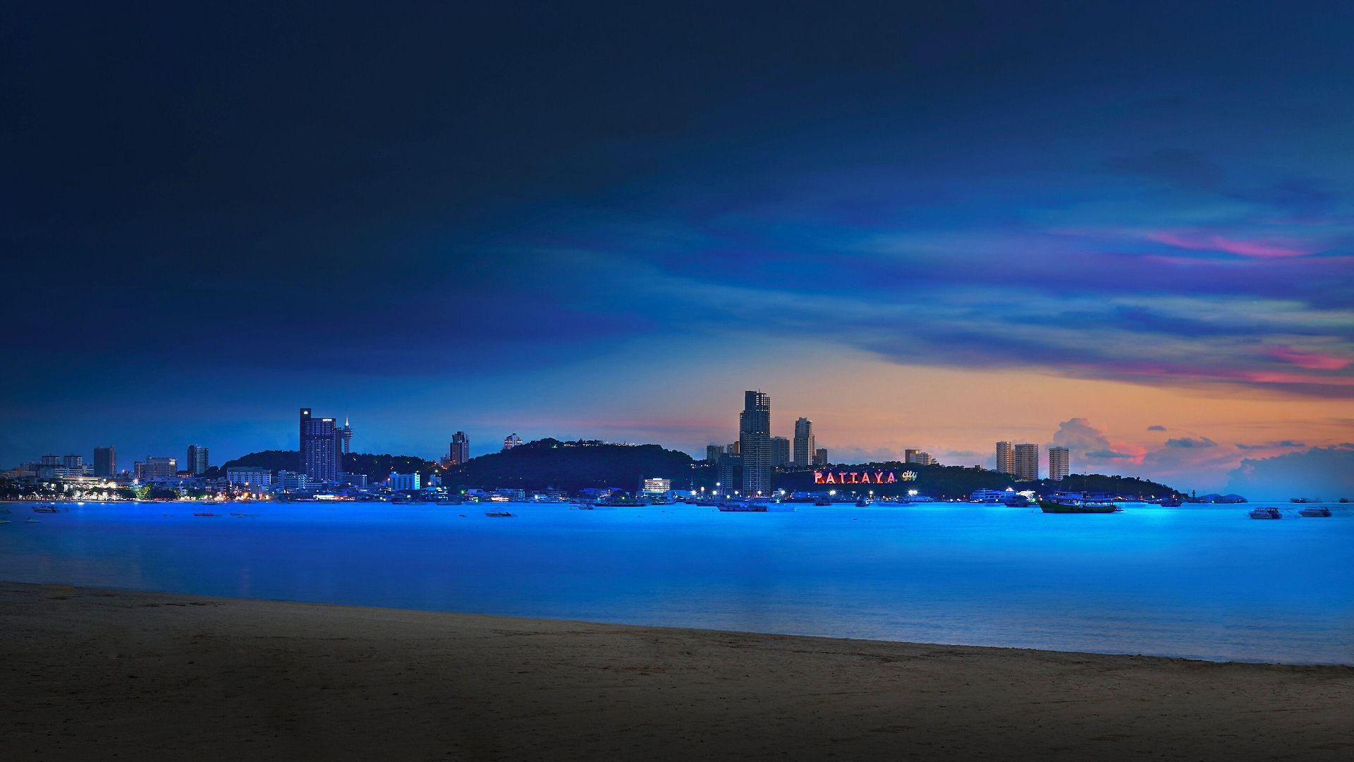 โรงแรม Ozo North 4*