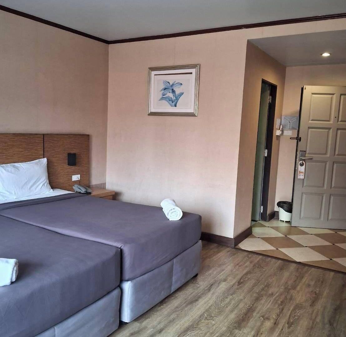 Hotel Marine Plaza 3*