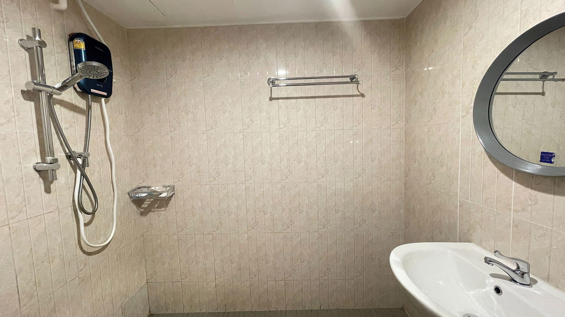 Royal Bj Hotel Pattaya