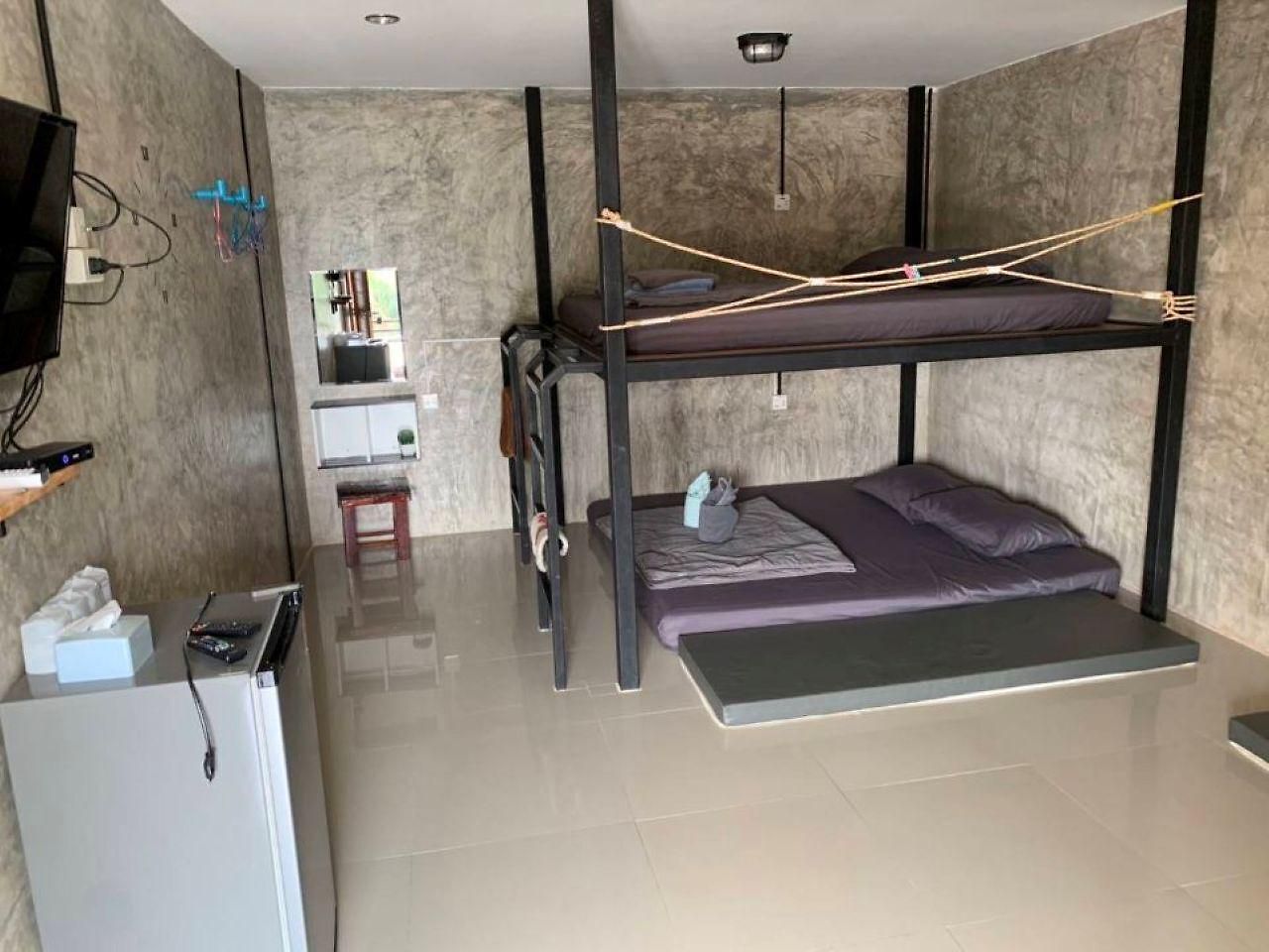Rakchayanin Koh Larn