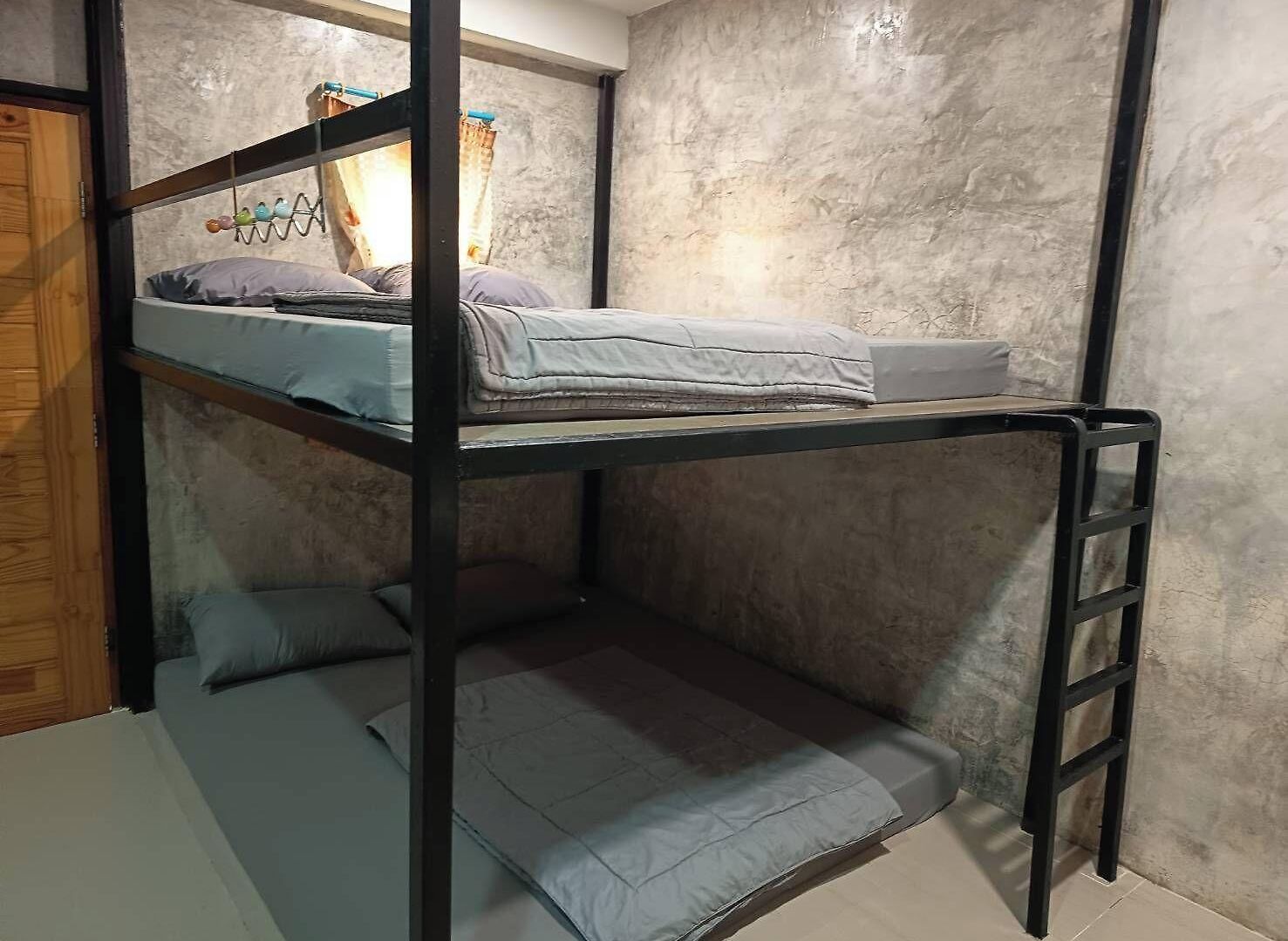 Hotel Rakchayanin Koh Larn Pattaya