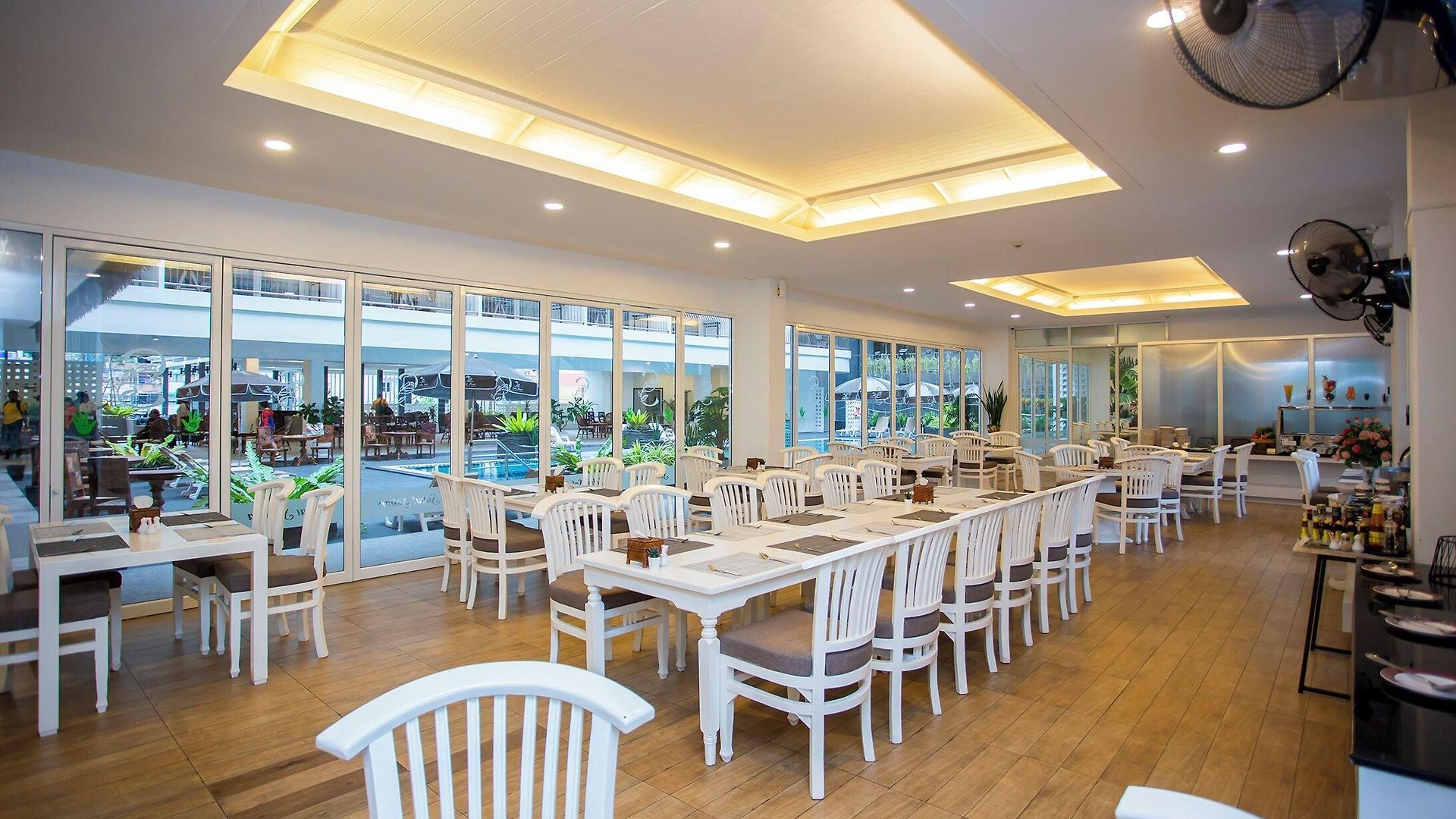 โรงแรม Sabai Sabana
