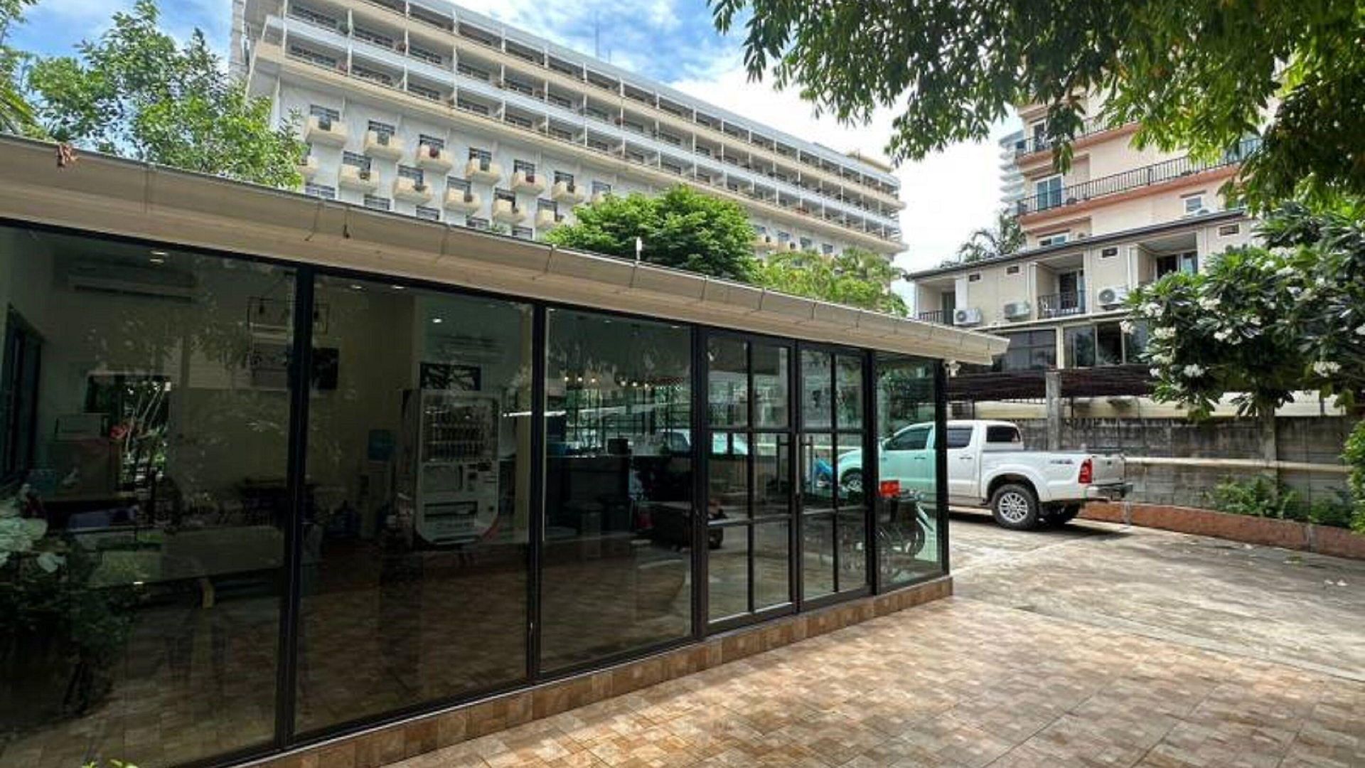 Hotel The One Sabai Living 2*
