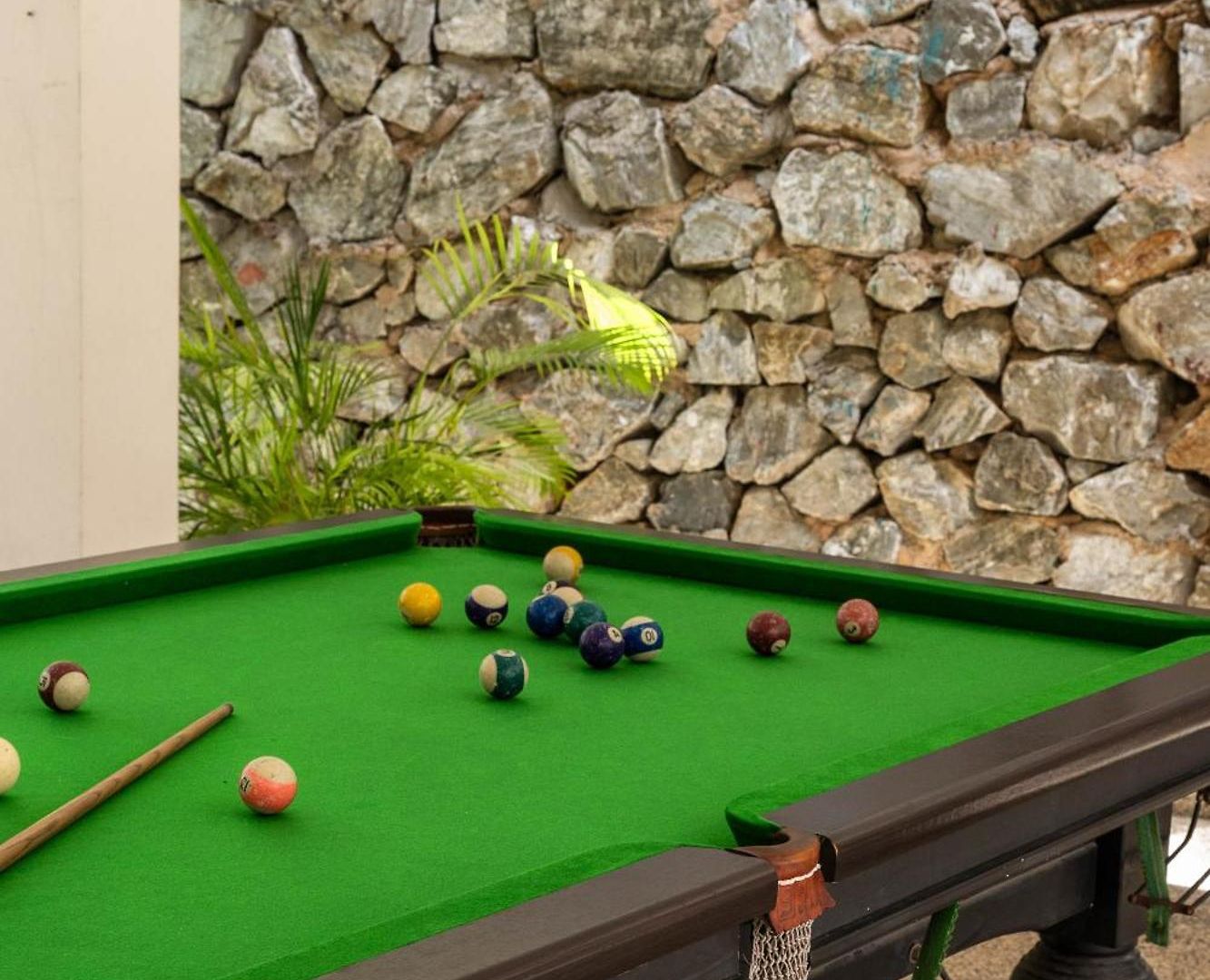 Villa Luxury Pool 4 Bedroom 900m 1.5 Km Downtown *