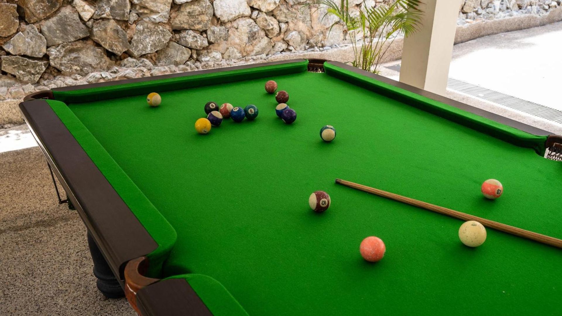 Luxury Pool 4 Bedroom 900m 1.5 Km Downtown *