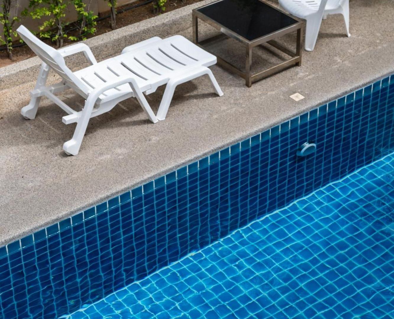 Luxury Pool 4 Bedroom 900m 1.5 Km Downtown Villa *