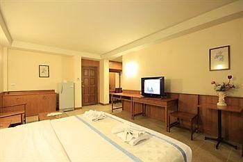 โรงแรม Authong 3*
