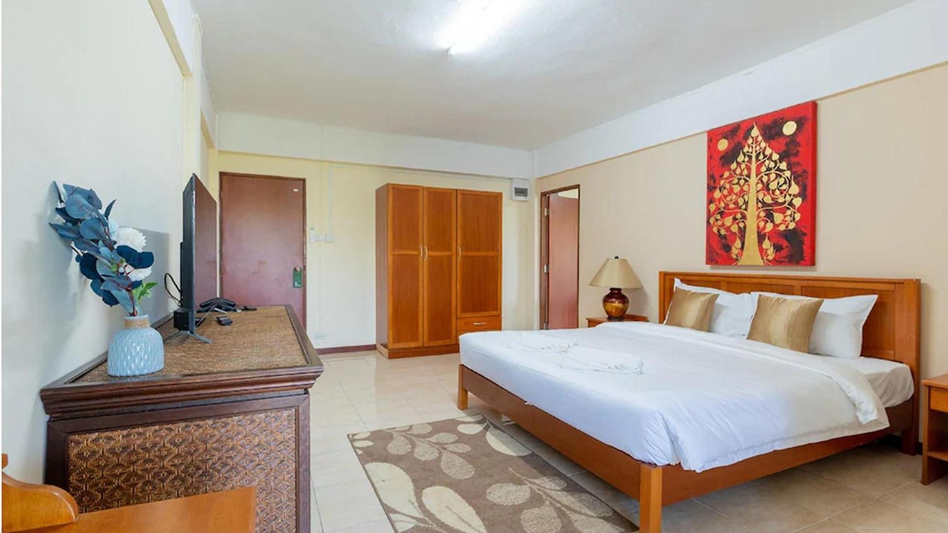 Hotel Hillside 3*