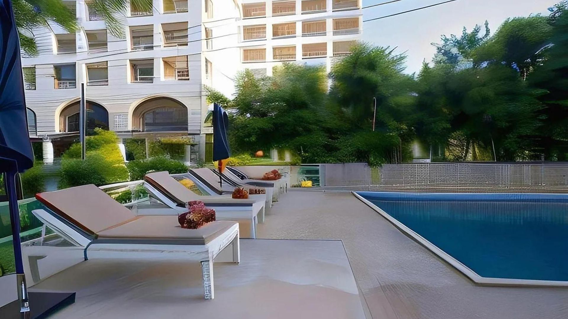 Hillside 3*