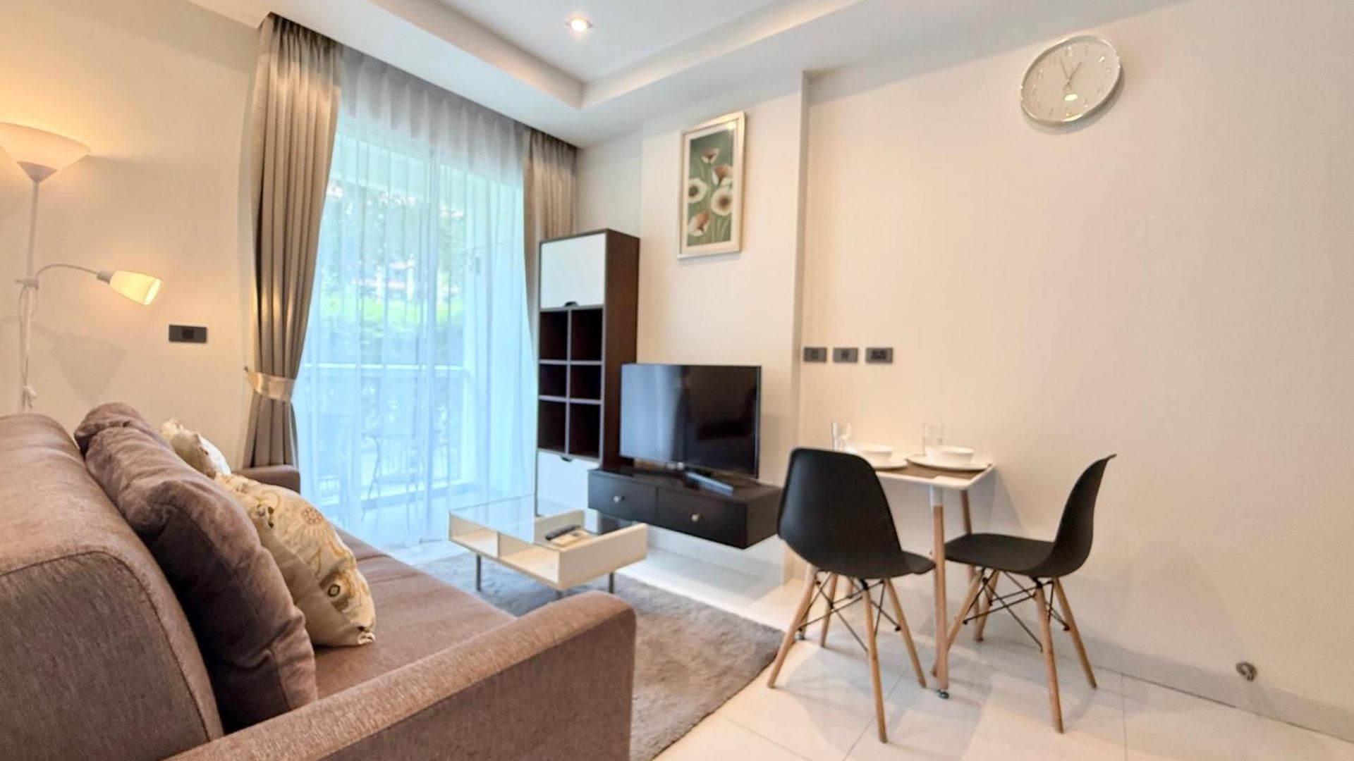 Garden Access 1 Bedroom In Serenity * Pattaya