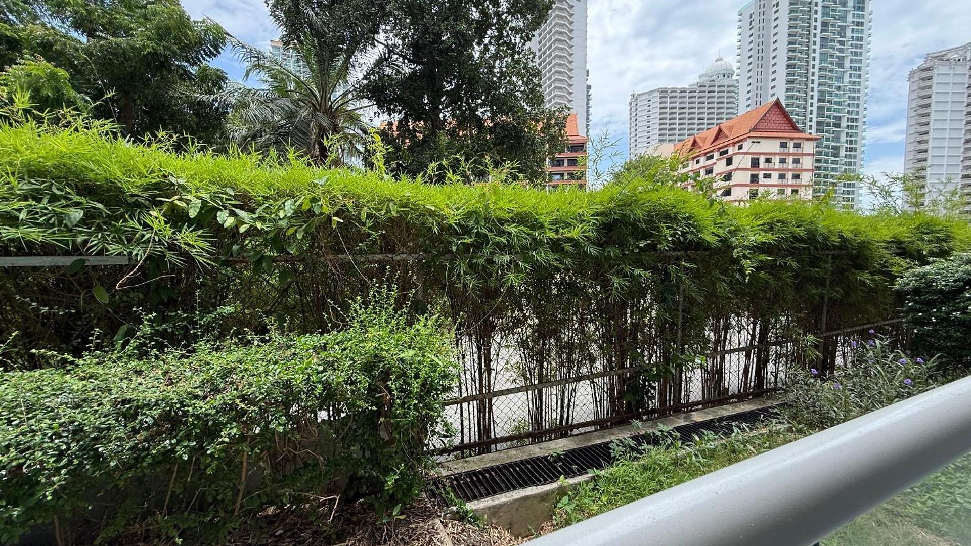 Garden Access 1 Bedroom In Serenity Pattaya