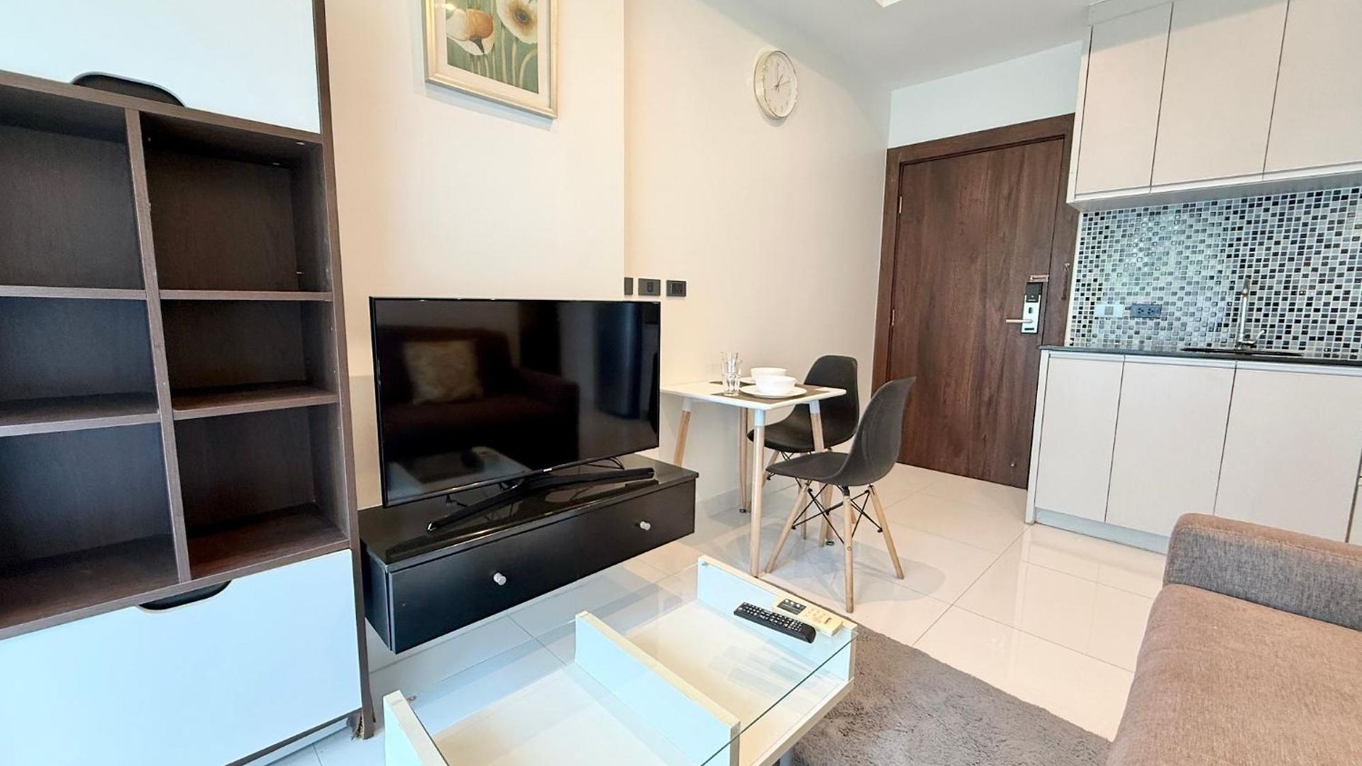 Apartment Garden Access 1 Bedroom In Serenity Pattaya