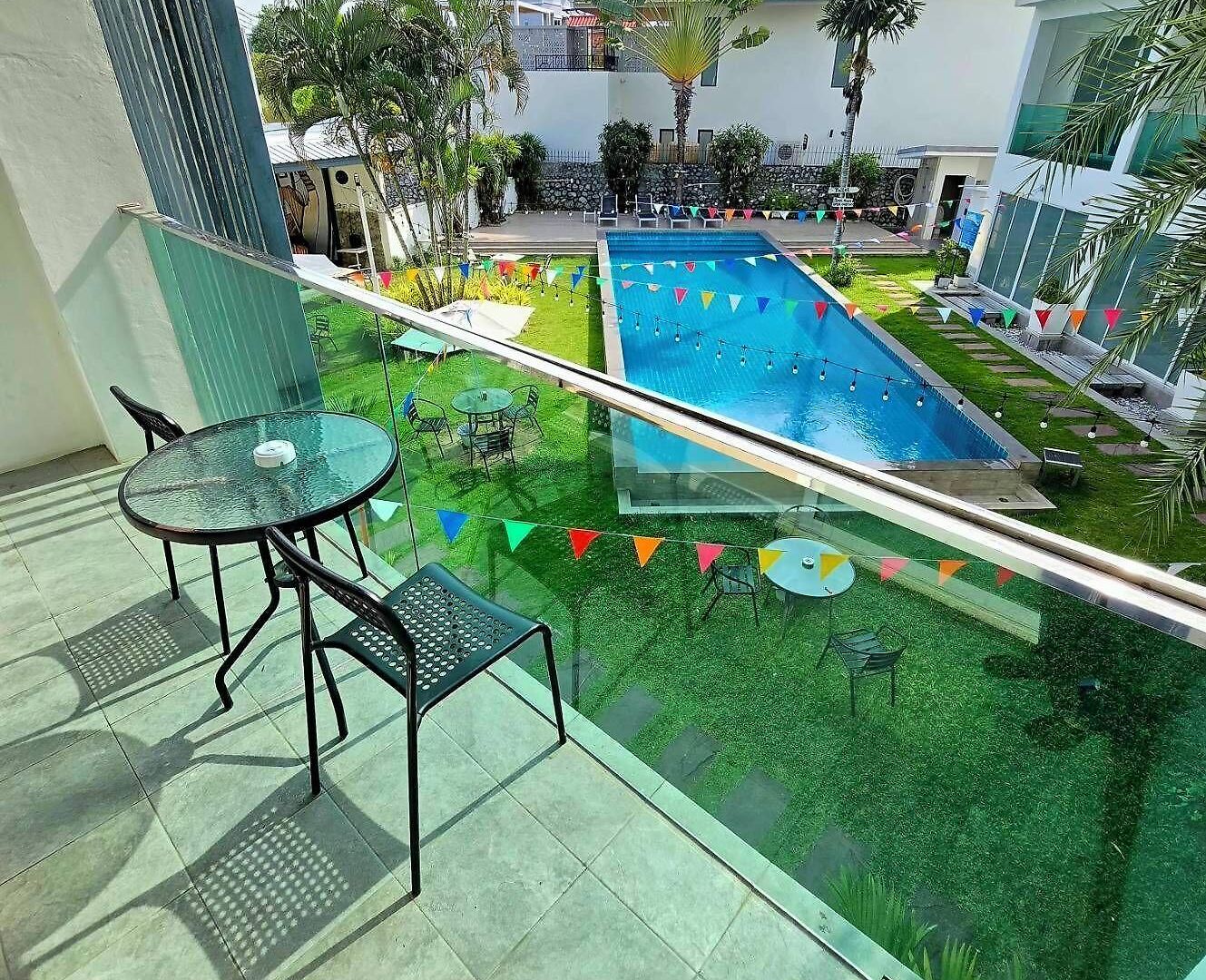 โรงแรม Cozy Resort, A Boutique Pattaya
