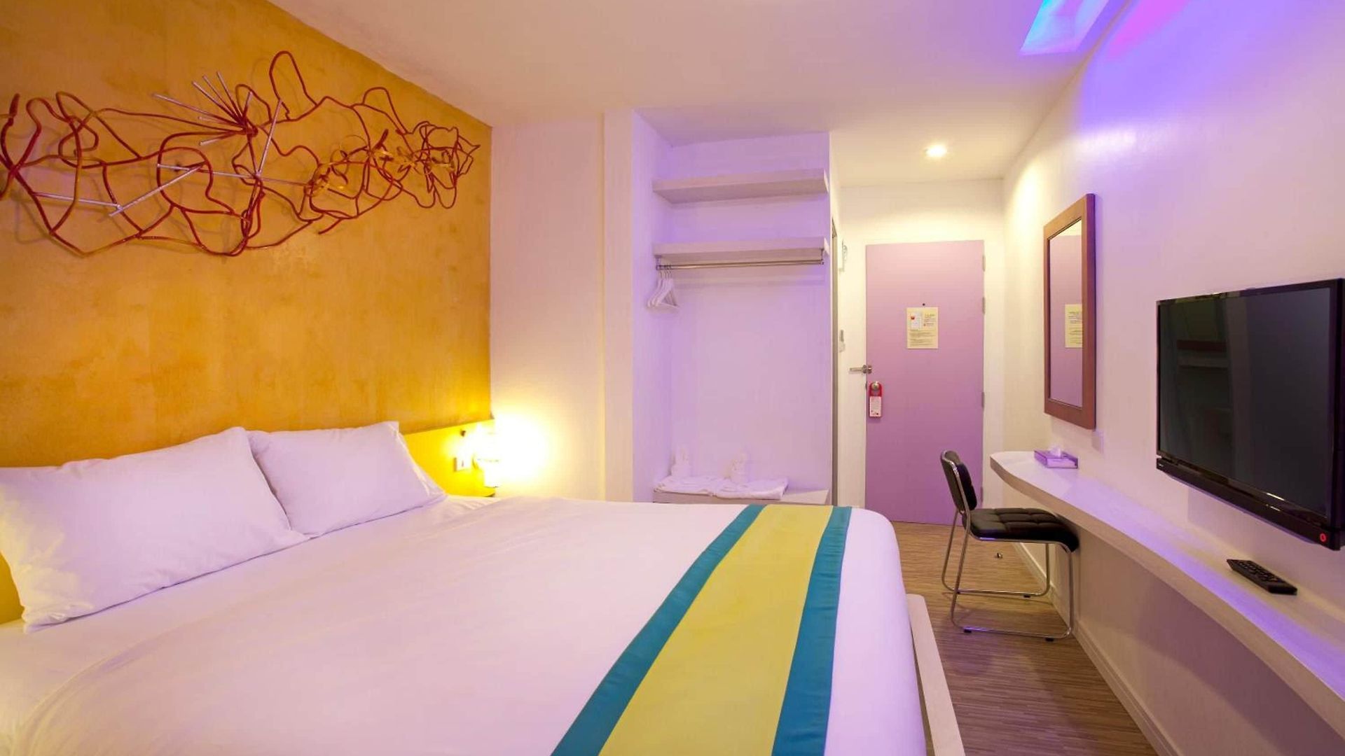 Hotel Holidays 2*