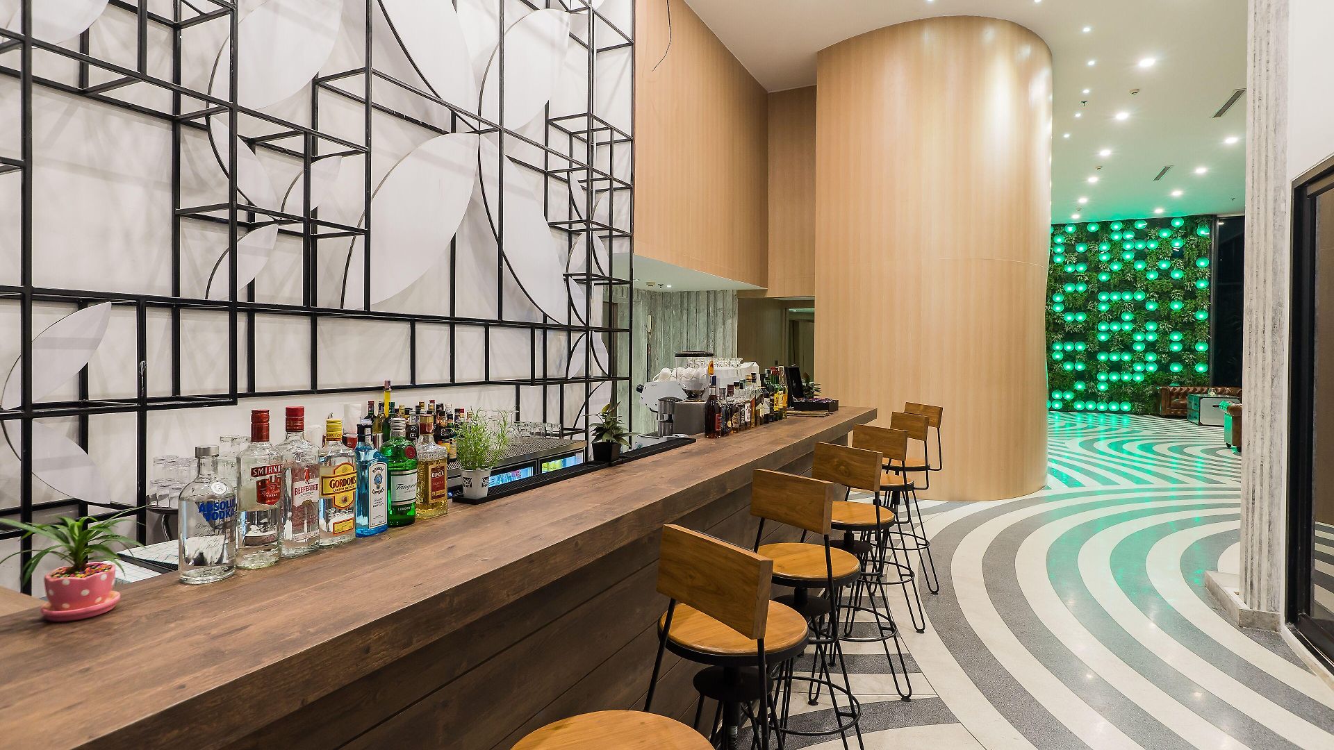 โรงแรม Citrus Grande By Compass Hospitality