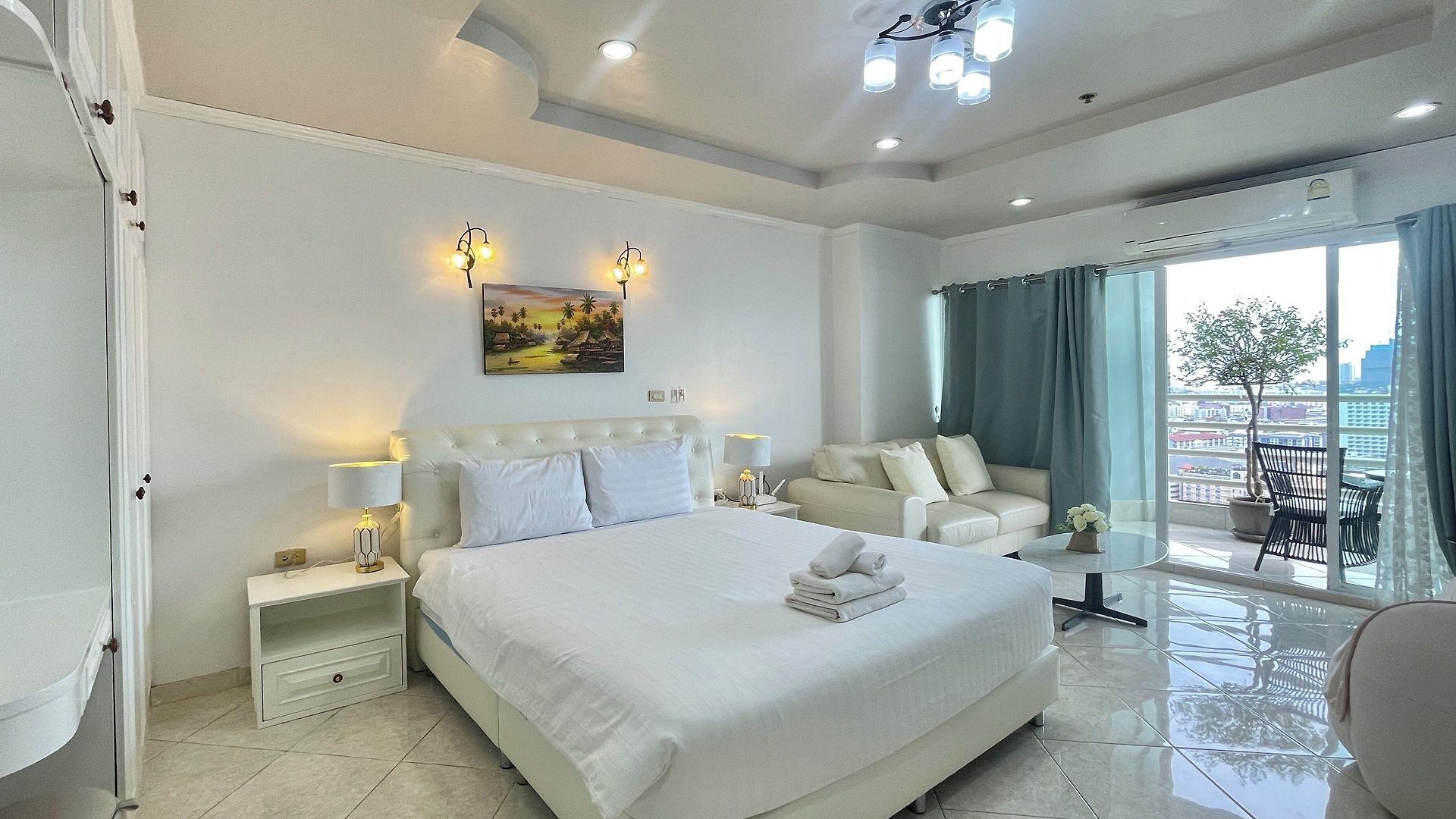 Apartment View Talay 6 By Pat 42